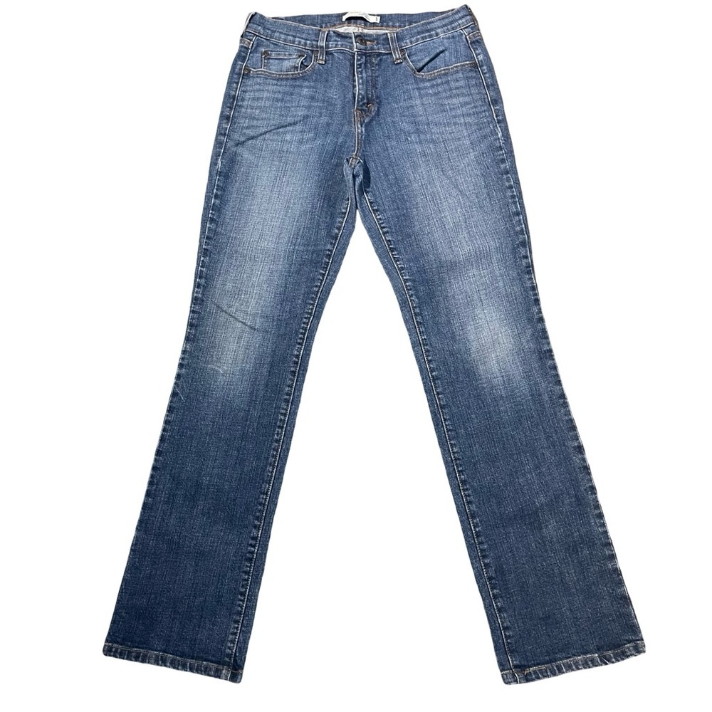 Levi’s 505 Classic Blue straight leg. Women's Jeans size 8